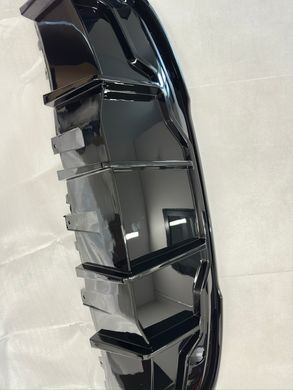 Накладка заднього бампера Tesla Model Y чорний глянець (2020-...) тюнінг фото