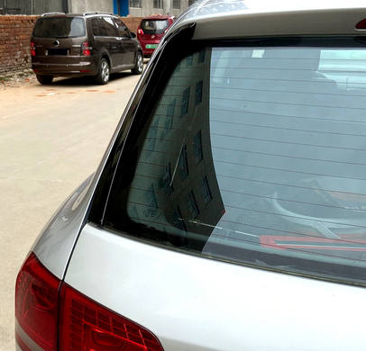 Боковые спойлера на заднее стекло VW Touareg II (не для R-Line) тюнинг фото