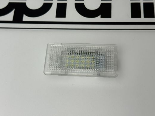 Підсвічування багажника (LED) BMW E82 E36 E46 E90 E92 E93 E39 E60 E61 F10 E63 E38 E65 F01 E84 E53 тюнінг фото