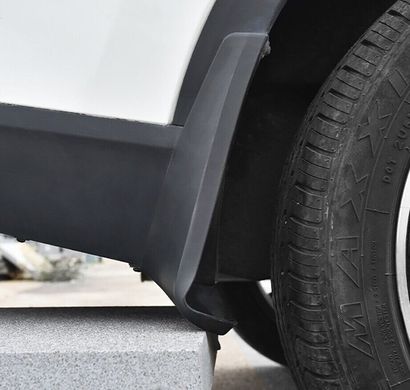 Брызговики на Toyota RAV4 (2019-...) тюнинг фото