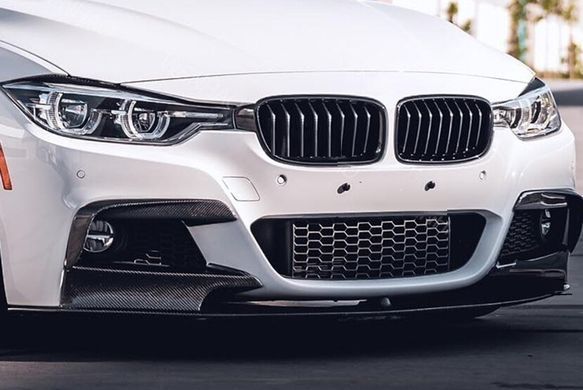 Накладка переднего бампера BMW F30 / F31 M-Pakiet под карбон тюнинг фото