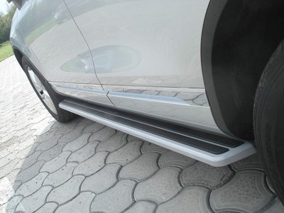 Подножки (боковые пороги) на Volkswagen Touareg 2 тюнинг фото