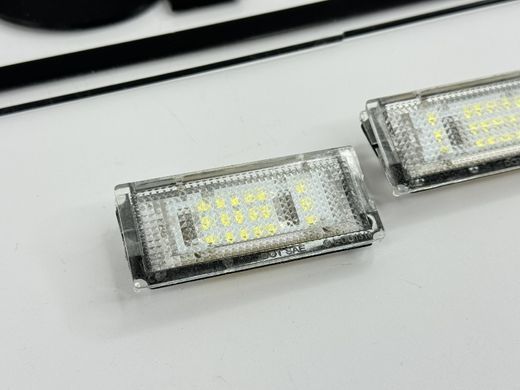 Підсвічування номера для БМВ E46 тюнінг фото