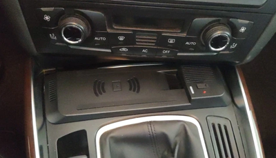 Беспроводная автомобильная зарядка Audi Q5 (08-17 г.в.) тюнинг фото