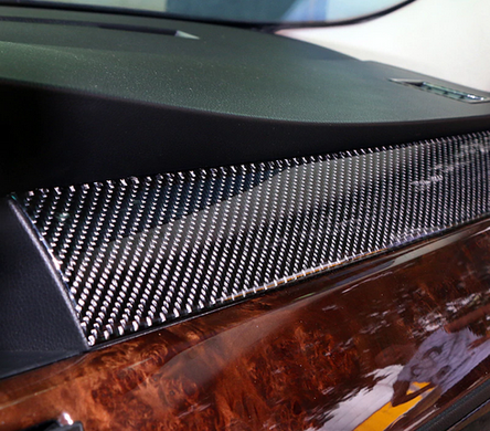 Накладка на приладову панель BMW E60 тюнінг фото