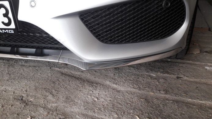 Накладка переднього бампера на Mercedes W205 тюнінг фото