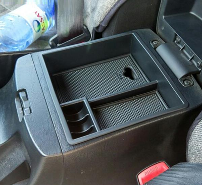 Коробка органайзер приборной панели Toyota Hilux (04-15 г.в.) тюнинг фото