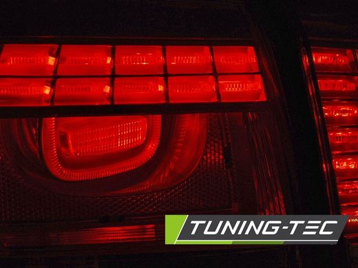 Задня оптика, ліхтарі на Volkswagen Passat B7 червоно-білі універсал тюнінг фото