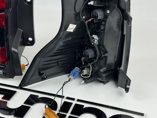 Оптика задня, ліхтарі на Toyota LC 150 стиль 2018 року (09-17 р.в.) тюнінг фото