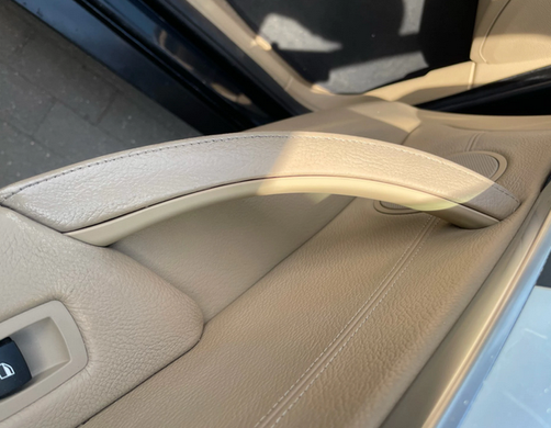 Внутринние ручки дверей + накладка стеклоподъмника BMW X5 E70 / X6 E71 бежевые тюнинг фото