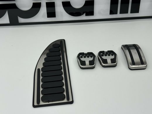 Накладки на педали Ford Focus Mk2 Mk3 / C-MAX / Kuga (механика) тюнинг фото