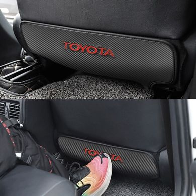 Захисний чохол на спинку сидіння Toyota тюнінг фото