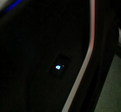 Блок конопок стеклоподъемника + 3 кнопки Toyota RAV4 (2018-...) тюнинг фото