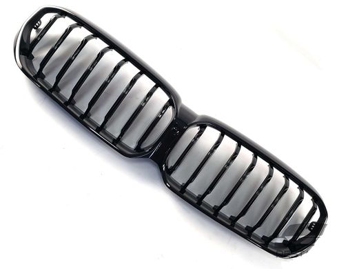 Решітка радіатора (ніздрі) BMW G30 / G31 чорна глянсова (20-22 р.в.) тюнінг фото