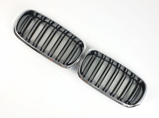 Решітка радіатора на BMW X5 F15 / X6 F16 М чорна + хром рамка тюнінг фото