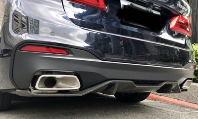 Накладка на задний бампер BMW 5 G30 М-Performance под карбон тюнинг фото