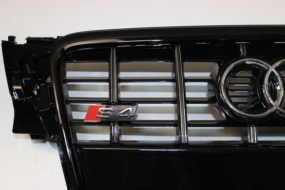 Решетка радиатора Ауди A4 B8 стиль S4 черная + хром (08-11 г.в.) тюнинг фото