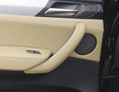 Комплект внутрішніх ручок дверей BMW X3 F25 / X4 F26 бежеві з оббивкою тюнінг фото