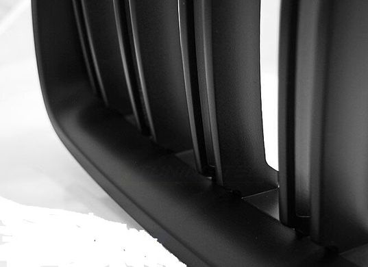 Решетка радиатора, ноздри на БМВ F30/F31 стиль М3 черная матовая тюнинг фото