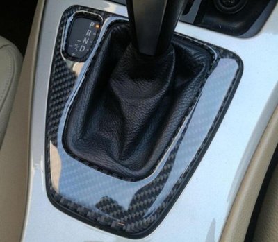 Накладка панелі перемикання передач BMW E90 / E92 / E93 карбон тюнінг фото