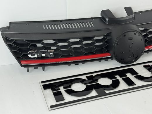 Решітка радіатора на Volkswagen GOLF 7 стиль GTI тюнінг фото