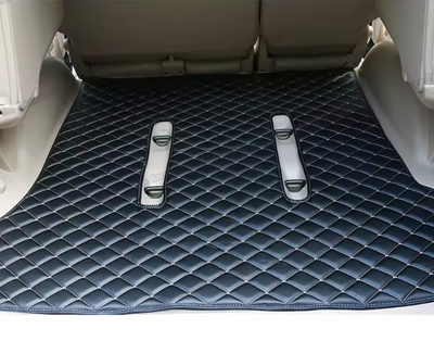 Коврик багажника Toyota LC 120 заменитель кожи тюнинг фото