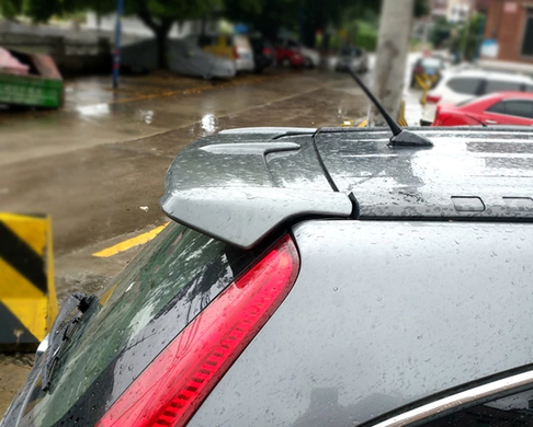 Спойлер на Honda CR-V черный глянцевый ABS-пластик (06-12 г.в.) тюнинг фото