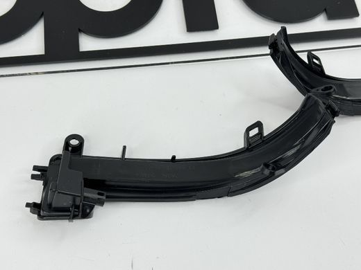 Динамические повторители поворотов BMW F20/F22/F30/F32/X1 дымчатые тюнинг фото