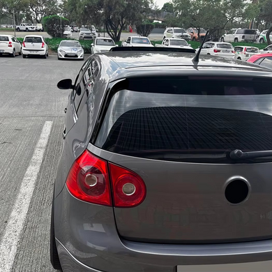 Боковые спойлера на заднее стекло Volkswagen Golf 5 Хетчбек тюнинг фото