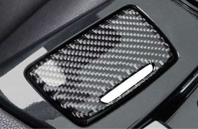 Накладка кришки центральної панелі салону BMW F10 карбон тюнінг фото