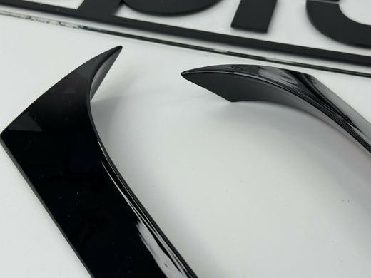 Боковые спойлера на заднее стекло Volkswagen Golf 5 Хетчбек тюнинг фото