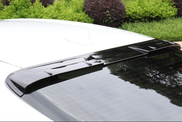Спойлер козырек на Toyota Camry V70 черный глянец ABS-пластик тюнинг фото