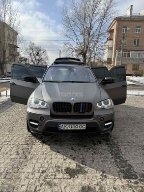 Решетка радиатора BMW X5 Е70, X6 E71 м стиль, триколор тюнинг фото