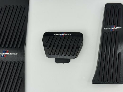 Накладки на педалі BMW X5 G05 / X6 G06 / X7 G07 чорні тюнінг фото