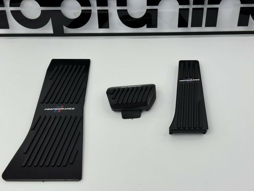 Накладки на педалі BMW X5 G05 / X6 G06 / X7 G07 чорні тюнінг фото