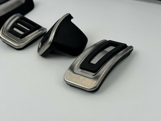 Накладки на педалі VW Passat B8 / Golf 7 / Tiguan II (механіка) тюнінг фото