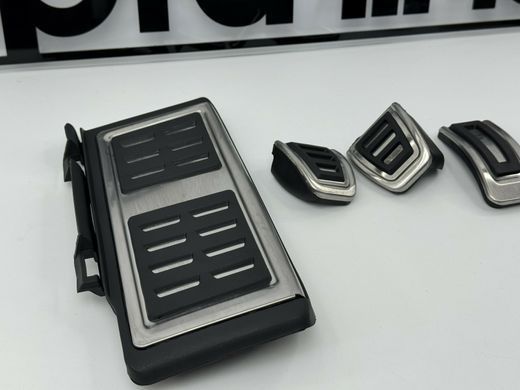 Накладки на педалі VW Passat B8 / Golf 7 / Tiguan II (механіка) тюнінг фото