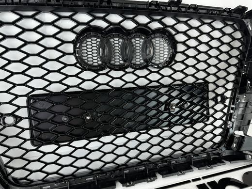 Решітка радіатора Audi Q3 RSQ3 чорна + хром рамка (11-15 р.в.) тюнінг фото