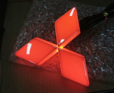 Эмблема для Mitsubishi ASX светодиодная тюнинг фото