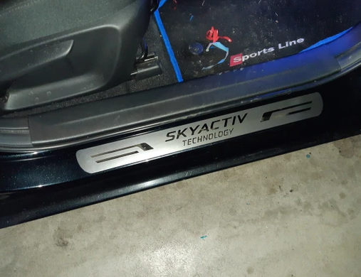 Накладки на пороги Mazda 6 стиль Skyaktiv тюнінг фото