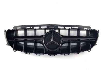Решетка радиатора без звезды Mercedes W213 в стиле AMG E63 (эмблема в комплекте) тюнинг фото