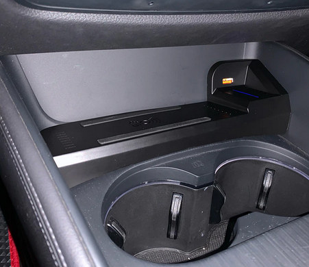 Бездротова автомобільна зарядка Audi A3 8V S3 (14-20 р.в.) тюнінг фото