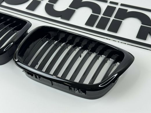 Решітка радіатора BMW E39, чорна глянсова тюнінг фото
