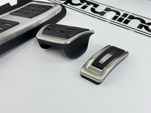 Накладки на педалі VW Passat B8 / Golf 7 / Tiguan II / Seat Leon 3 / Skoda Octavia A7 (автомат) тюнінг фото