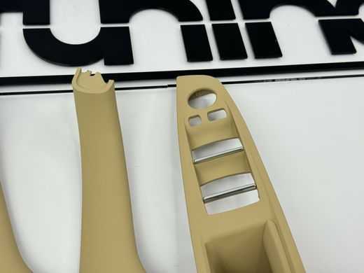 Внутрішні ручки дверей + панель склопідіймача BMW F10 / F11 LHD беживі тюнінг фото