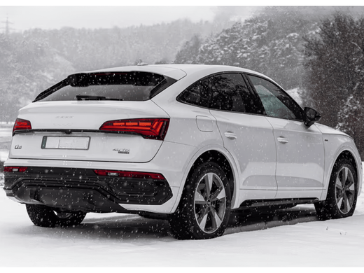 Оптика задняя, фонари на Audi Q5 (2018-2021) красные тюнинг фото