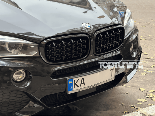 Решетка радиатора на BMW X5 F15 / X6 F16 стиль Diamond Black тюнинг фото