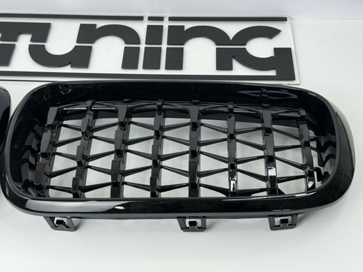 Решетка радиатора на BMW X5 F15 / X6 F16 стиль Diamond Black тюнинг фото