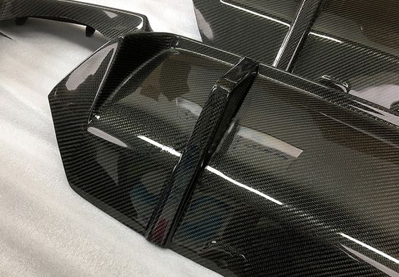 Накладка заднього бампера БМВ 5 F10 в стилі М-Performance карбон (здвоєні. вихлоп з 2-х сторін) тюнінг фото