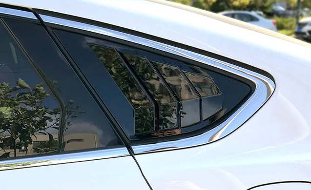 Накладки (жабры) на окна задних дверей Ford Fusion (13-18 г.в.) тюнинг фото